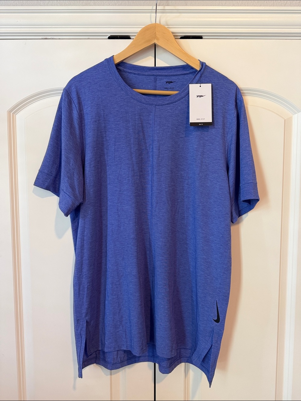 NWT Nike Yoga Dri-Fit Slim Fit Blue T-Shirt Large